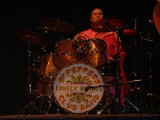 beatles_2004_later_amy_at_drums