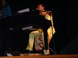beatles_2004_other_bill_at_piano_lookin_up
