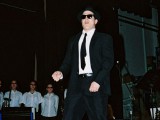 blues_brothers_2004_anth_walking_SR