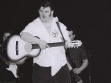 monaghan_concert_2004_black_white_01