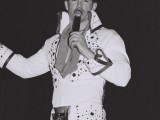 monaghan_concert_2004_black_white_11