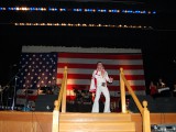 monaghan_concert_2006_elvis_78