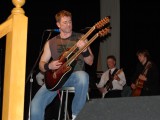 monaghan_concert_2006_jimmy_double_neck_guitar6
